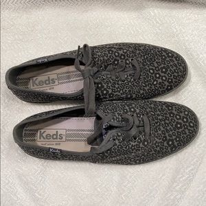 Leopard Keds